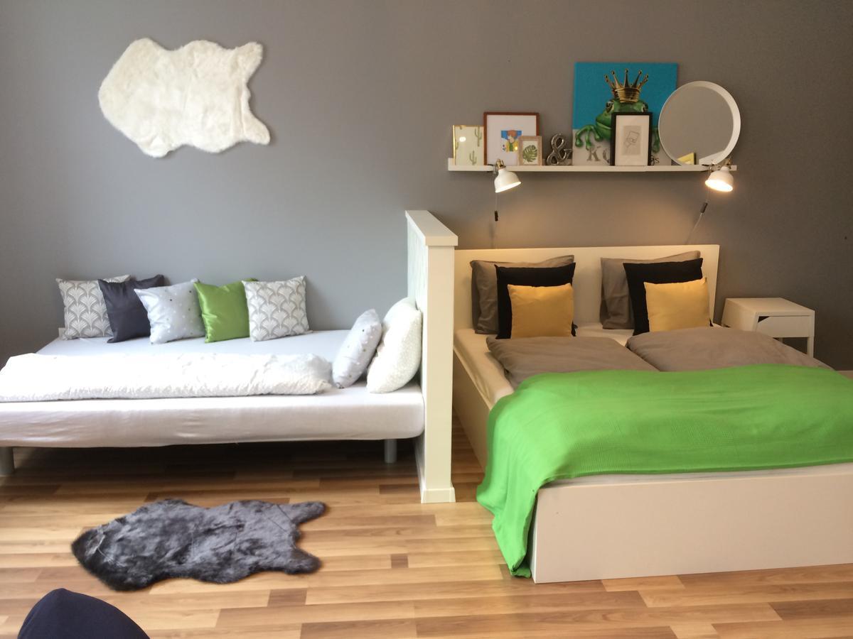 Studio 18 Sopron Bagian luar foto